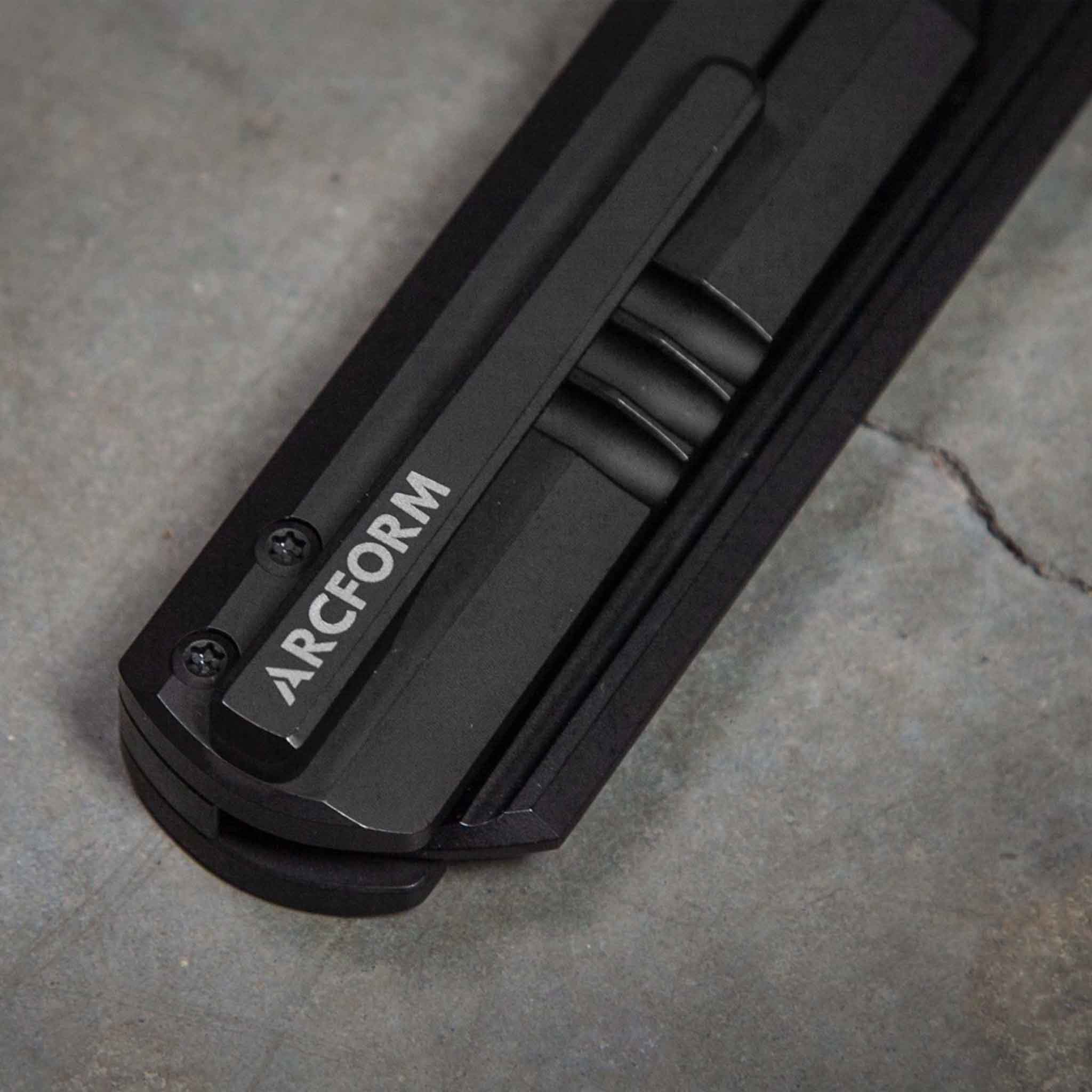 Slimfoot Frame Lock